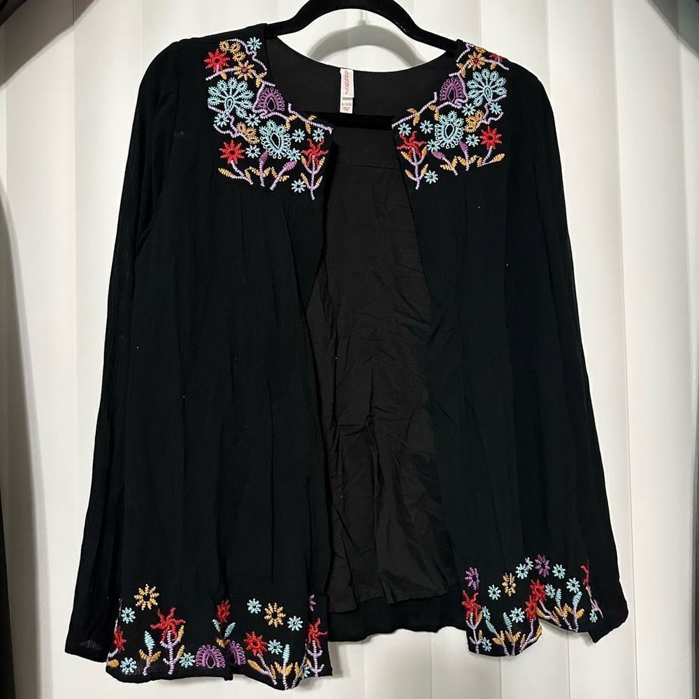 Xhilaration black floral embroidered cardigan, Cute cardigan like blouse, with s